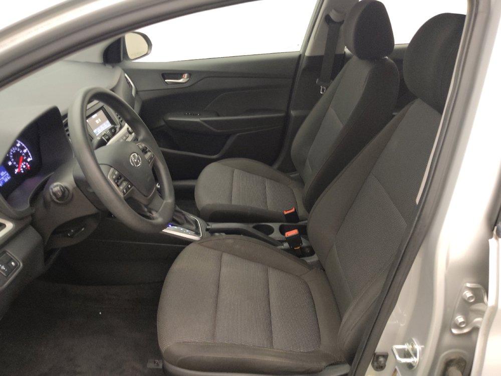 Used 2022 Hyundai Accent SE FWD image 17