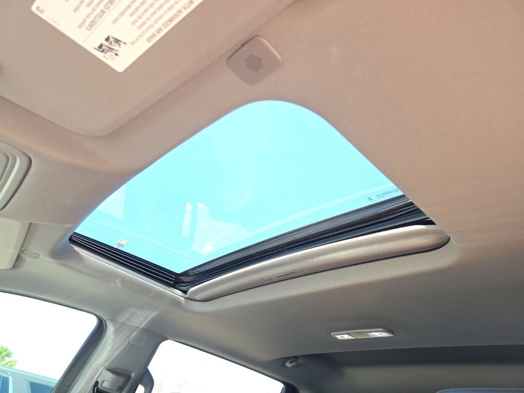 Used 2023 Chevrolet Silverado 1500 LTZ w/ LTZ Premium Package image 4