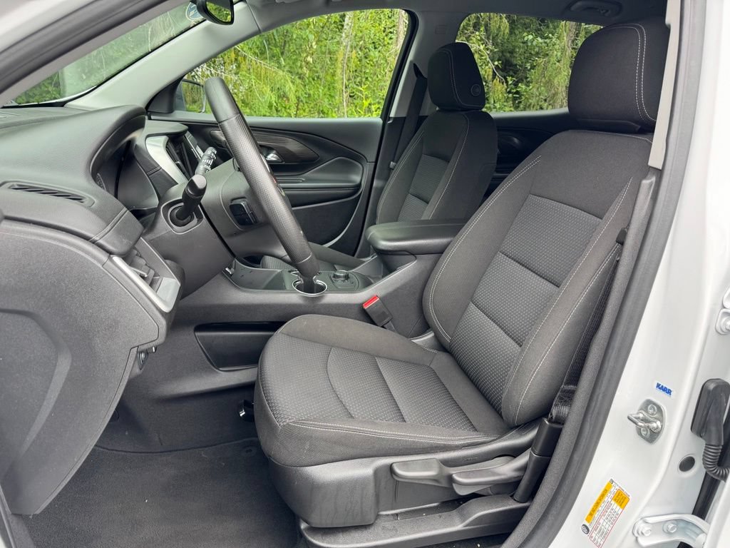 Used 2024 GMC Terrain SLE AWD/4WD image 10