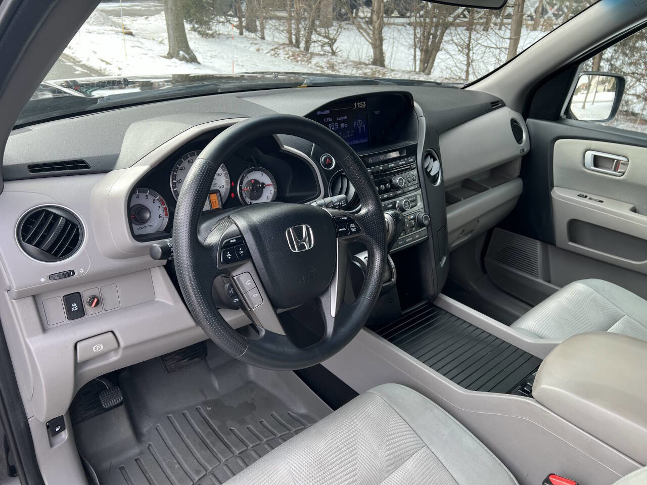 Used 2015 Honda Pilot LX image 11