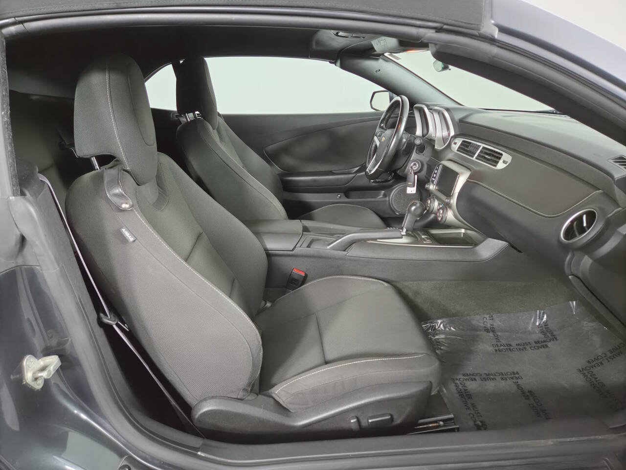 Used 2015 Chevrolet Camaro LT RWD image 25