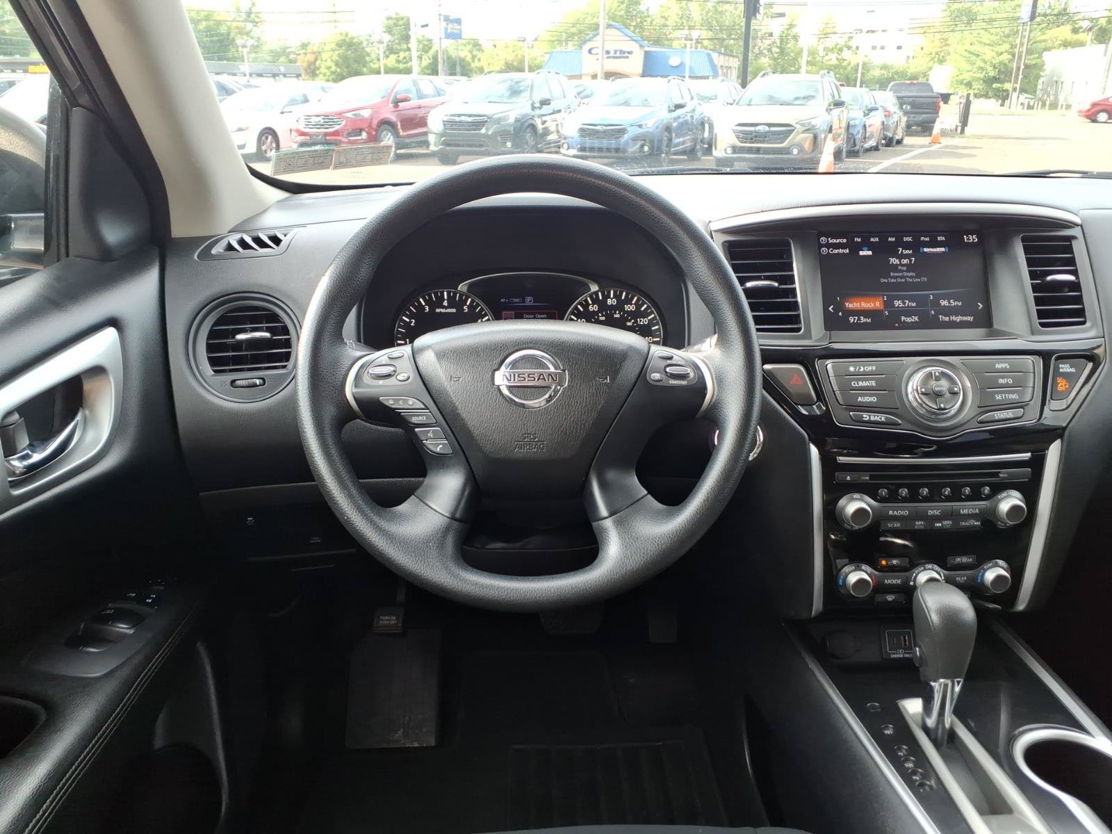 Used 2019 Nissan Pathfinder S AWD/4WD image 13