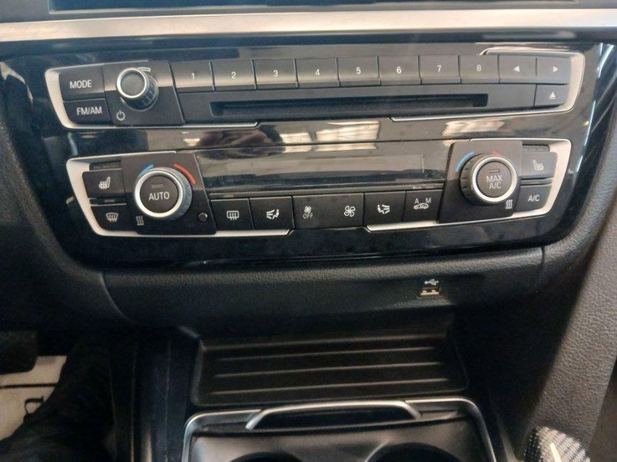 Used 2020 BMW 440i xDrive Convertible w/ M Sport Package image 13