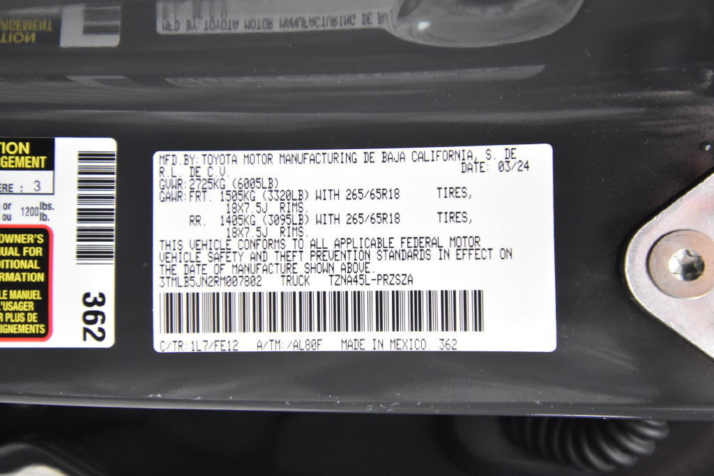 Used 2024 Toyota Tacoma TRD Sport AWD/4WD image 22