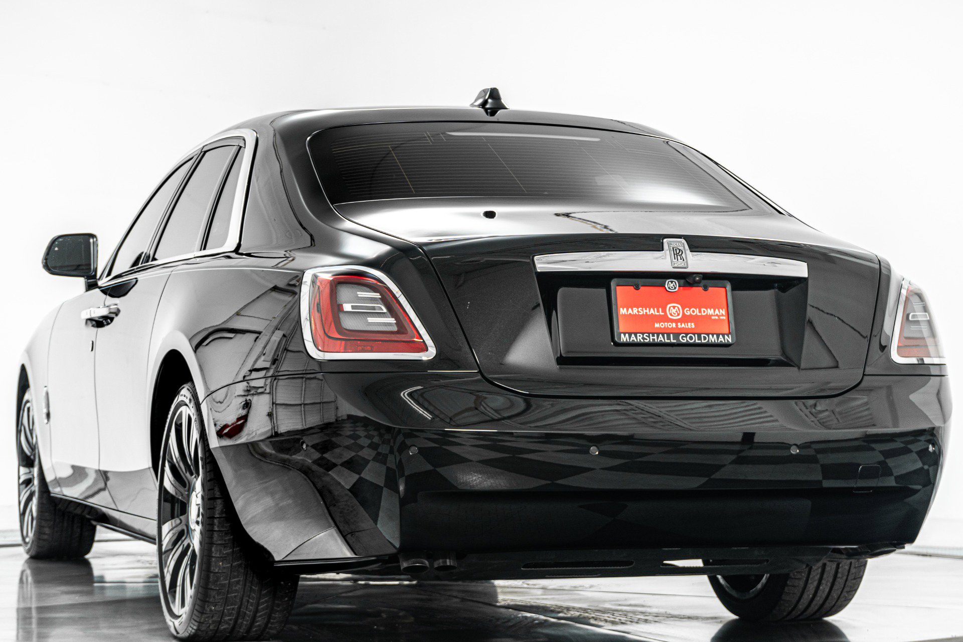 Used 2022 Rolls-Royce Ghost w/ Ghost Package image 7