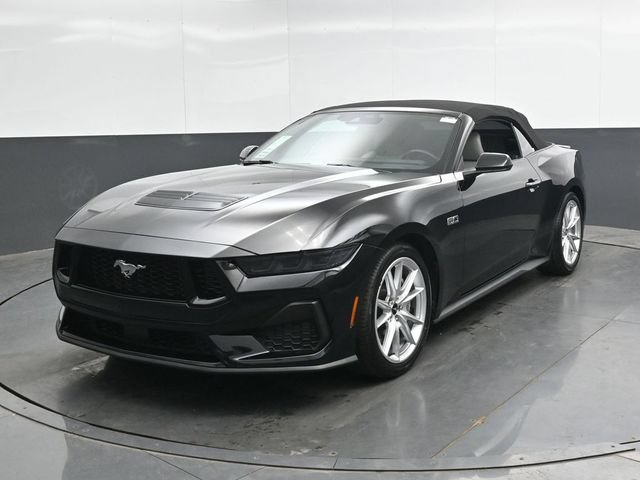 Used 2025 Ford Mustang GT Premium RWD image 7