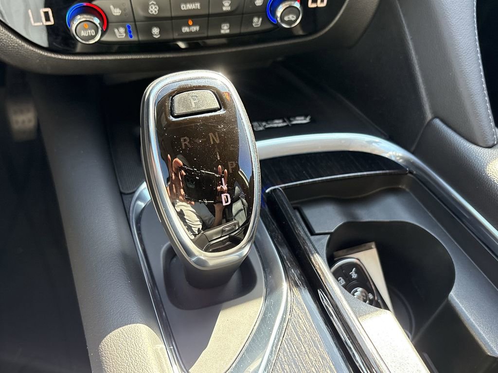 Used 2021 Buick Enclave Avenir w/ Avenir Technology Package image 19