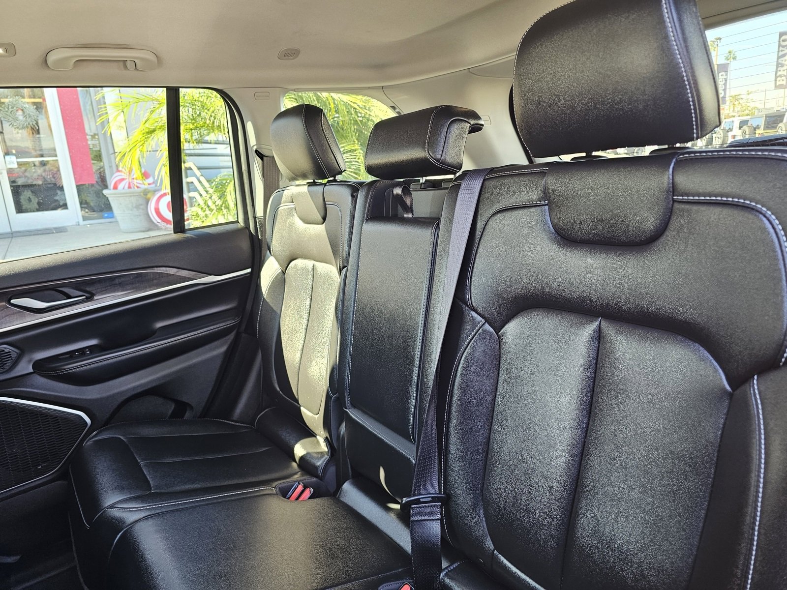 Used 2023 Jeep Grand Cherokee Limited w/ Trailer Tow Prep Group (B) image 25