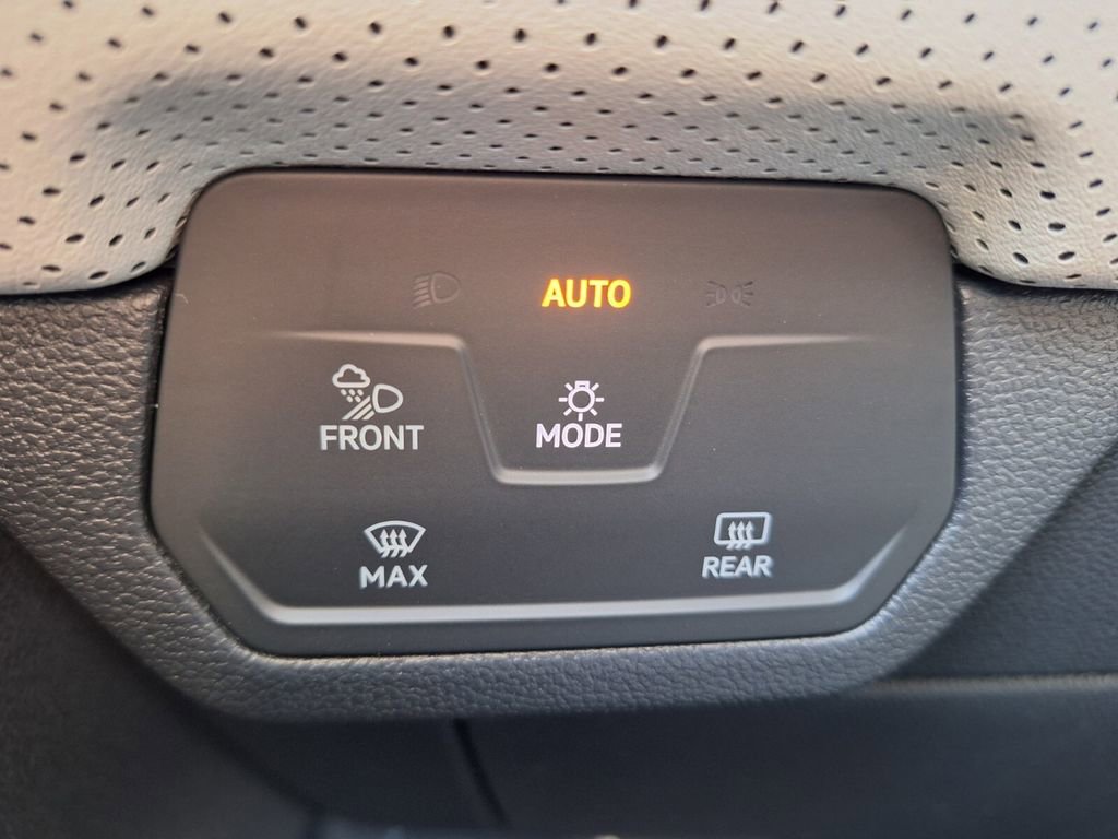 New 2026 Volkswagen Atlas Cross Sport SEL Premium R-Line image 12