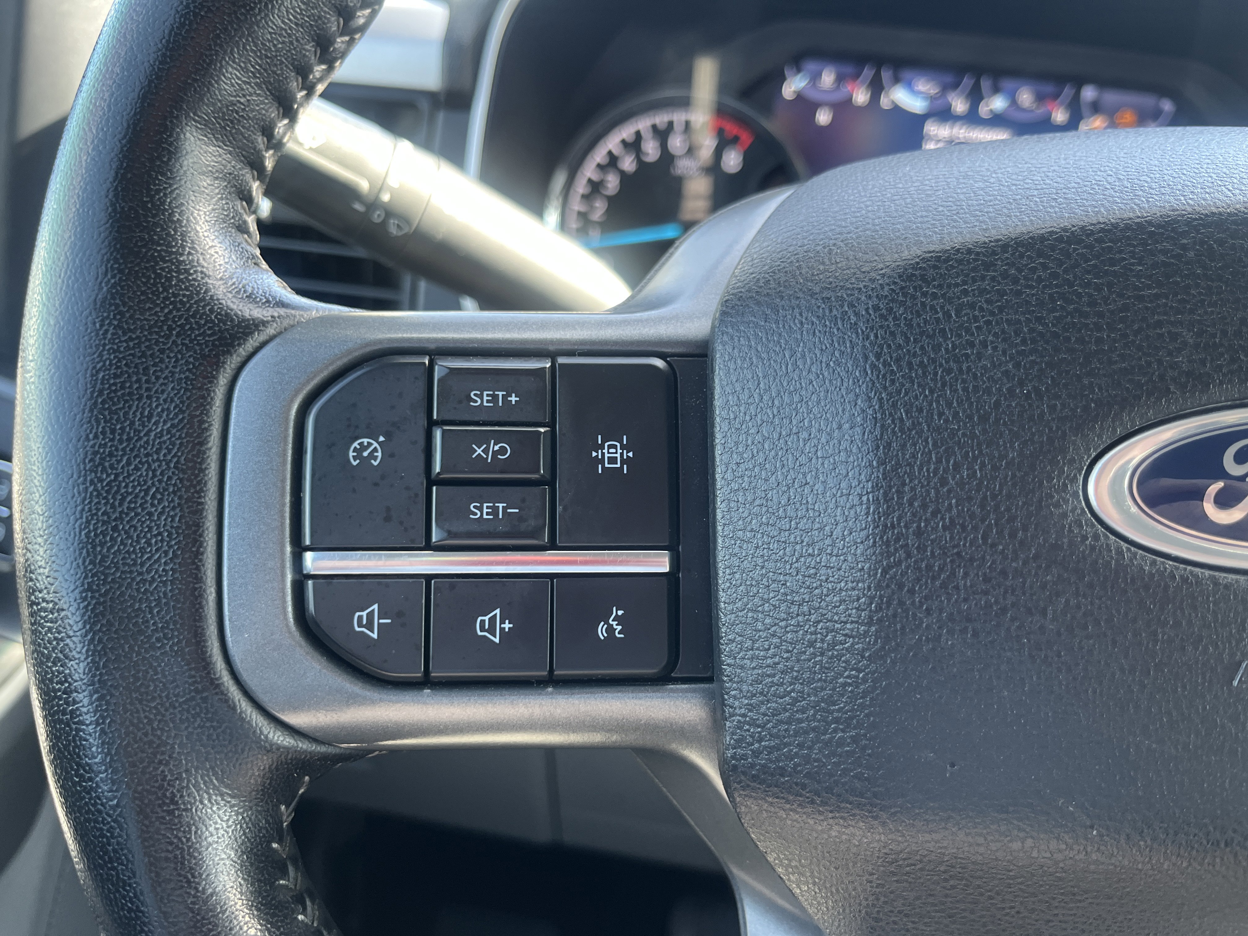 Used 2022 Ford F150 XLT w/ Equipment Group 302A High image 19