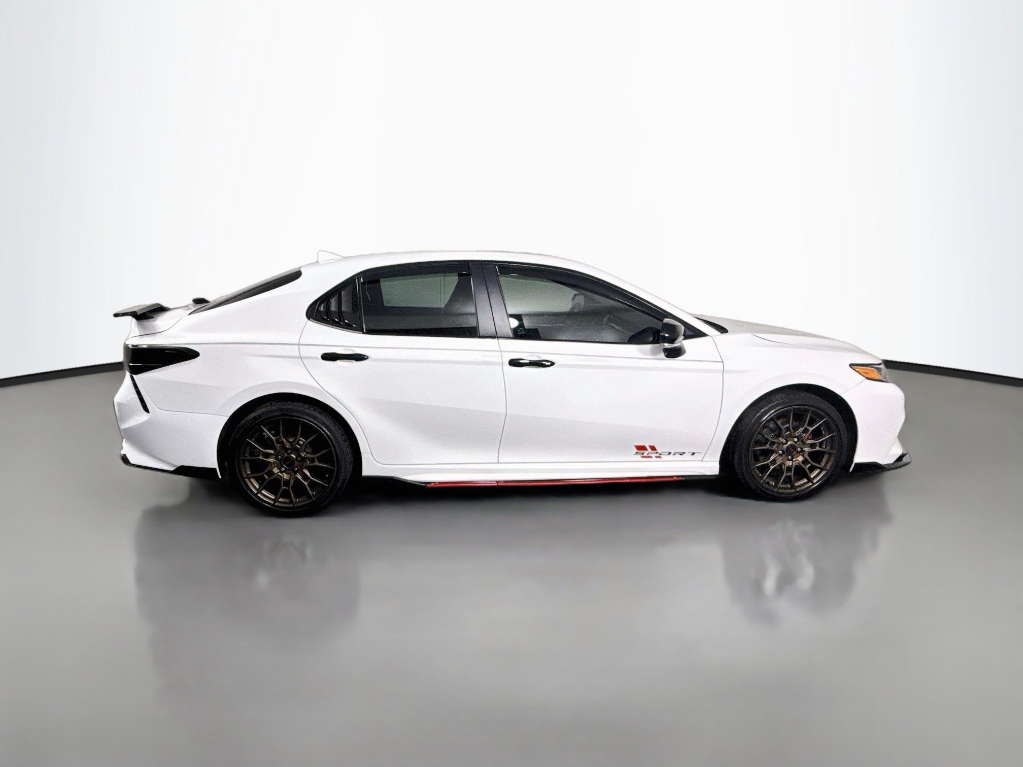 Used 2020 Toyota Camry SE w/ Convenience Package FWD image 11