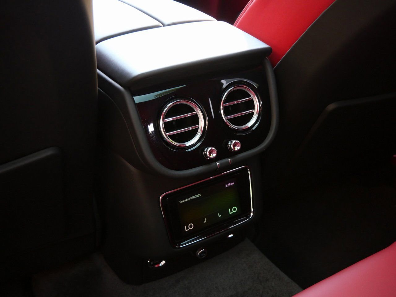 New 2025 Bentley Bentayga image 20