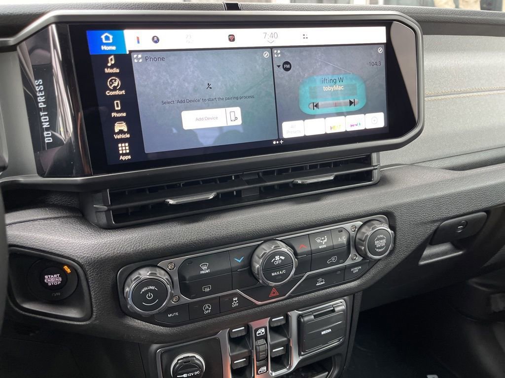 New 2026 Jeep Gladiator Sport AWD/4WD image 35