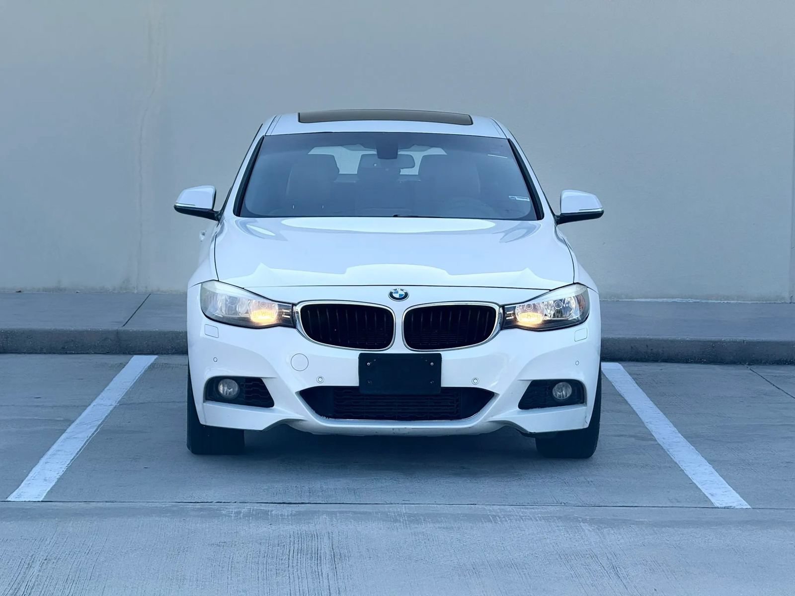 Used 2016 BMW 328i Gran Turismo xDrive w/ M Sport Package AWD/4WD image 2