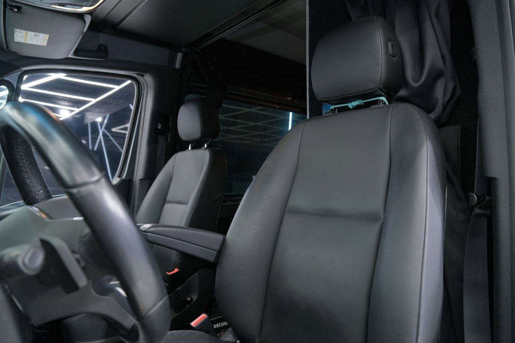 Used 2021 Mercedes-Benz Sprinter 2500 image 29