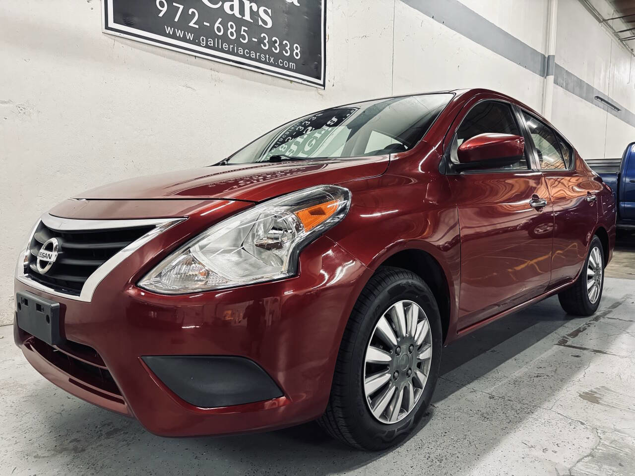 Used 2019 Nissan Versa SV image 2
