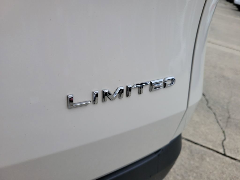 Certified 2024 Toyota Grand Highlander AWD image 10