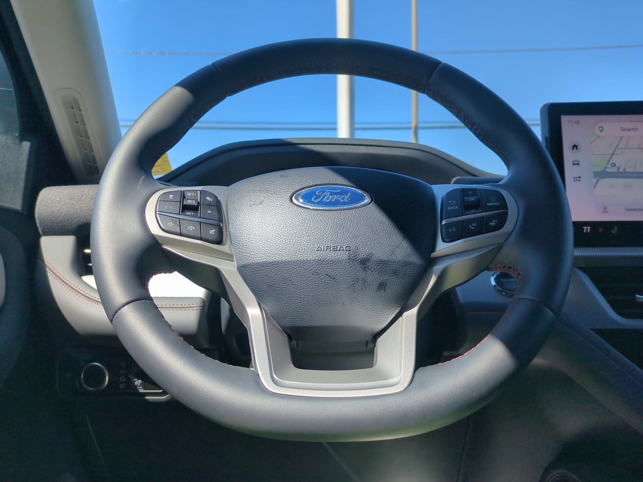 Used 2026 Ford Explorer Active RWD image 15