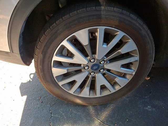 Used 2021 Ford Escape Titanium AWD/4WD image 5