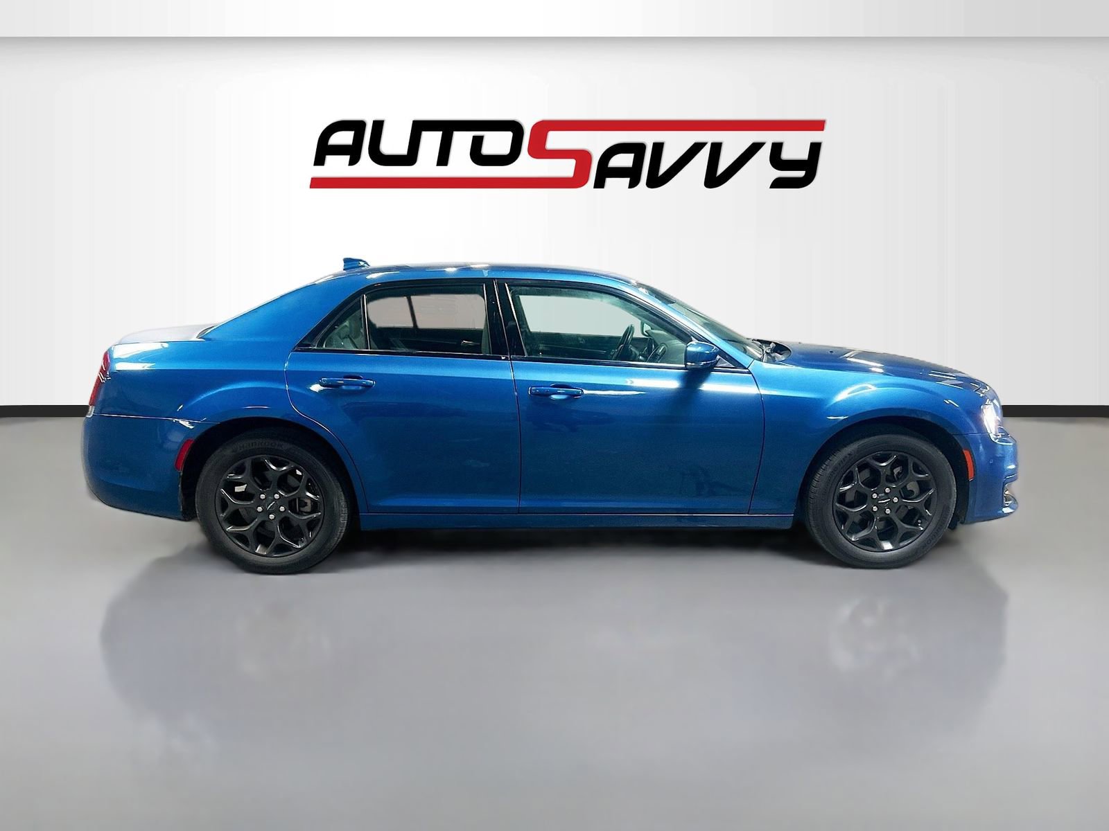 Used 2022 Chrysler 300 Touring L AWD/4WD image 8