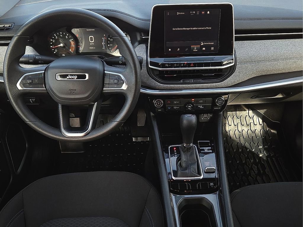 Used 2025 Jeep Compass Sport image 11