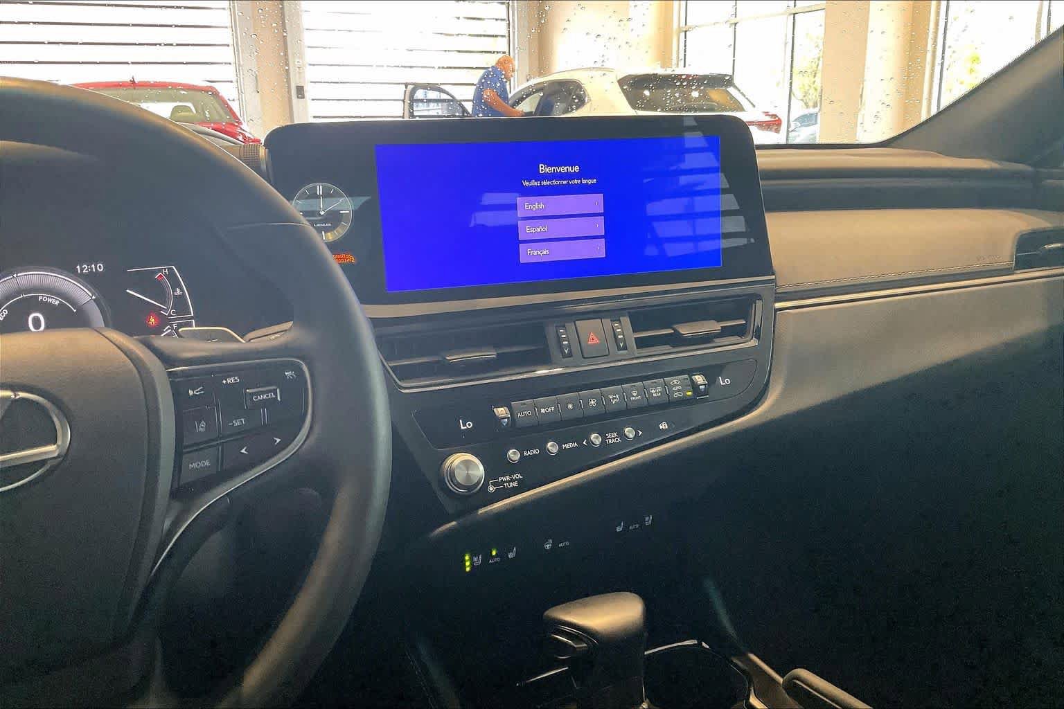 Used 2025 Lexus ES 300h F Sport w/ Accessory Package (Z1) FWD image 7