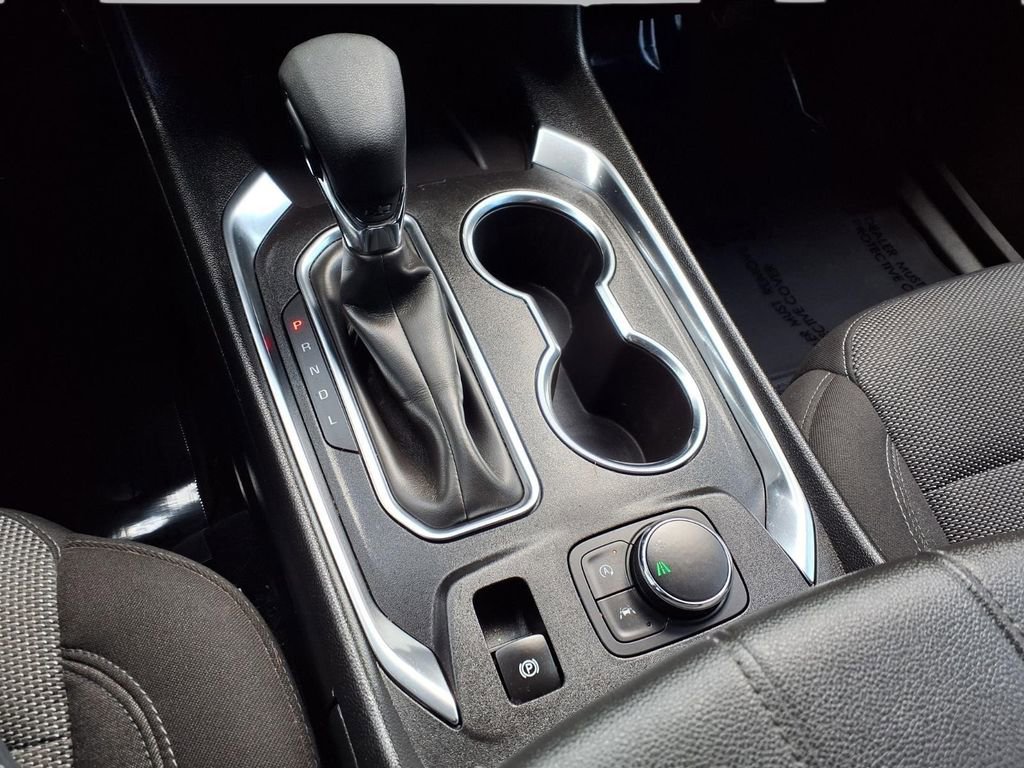 Used 2023 Chevrolet Traverse LT image 11