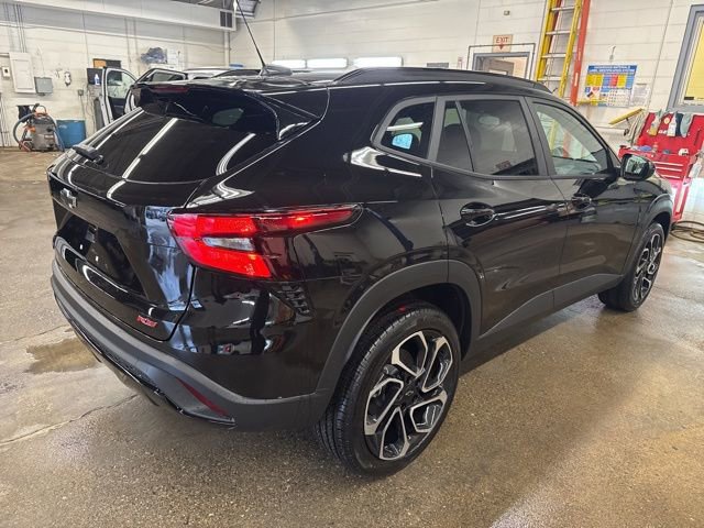 New 2026 Chevrolet Trax RS w/ Sunroof Package image 6