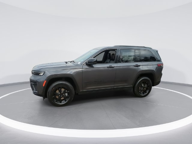 New 2026 Jeep Grand Cherokee Altitude RWD image 4