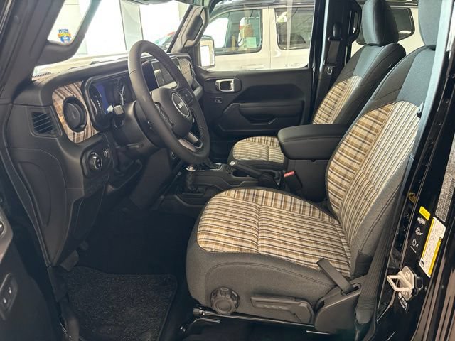 New 2026 Jeep Gladiator Sport AWD/4WD image 18