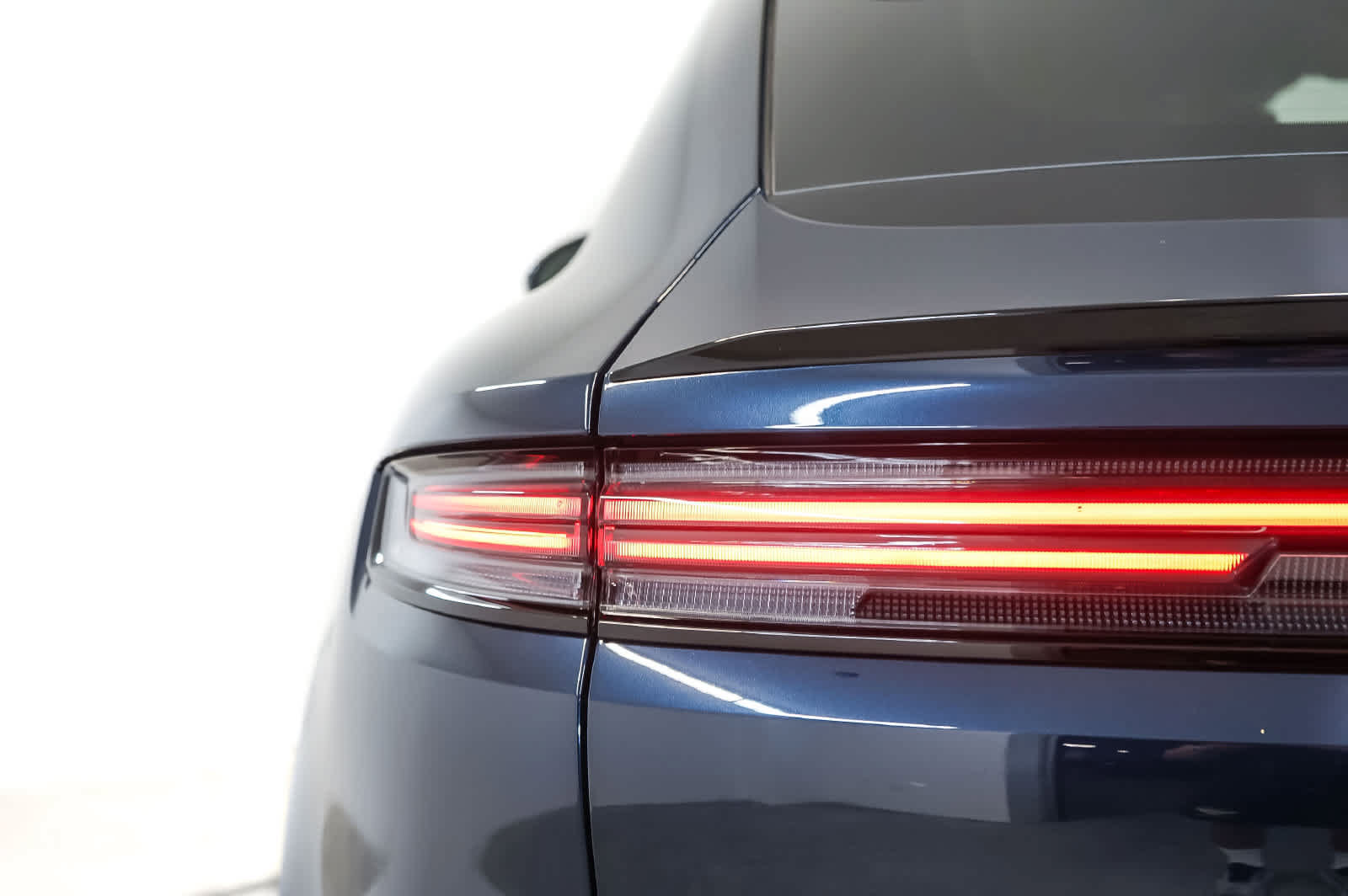 Certified 2026 Porsche Cayenne S AWD/4WD image 11