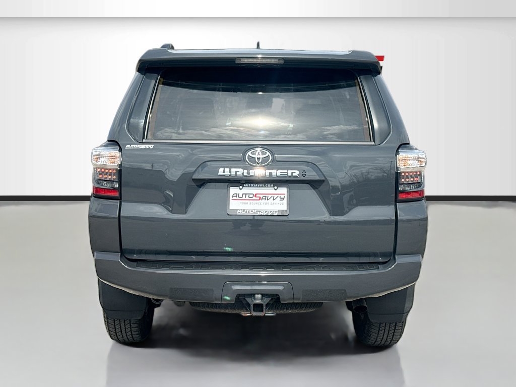 Used 2024 Toyota 4Runner SR5 Premium w/ Moonroof Package RWD image 6