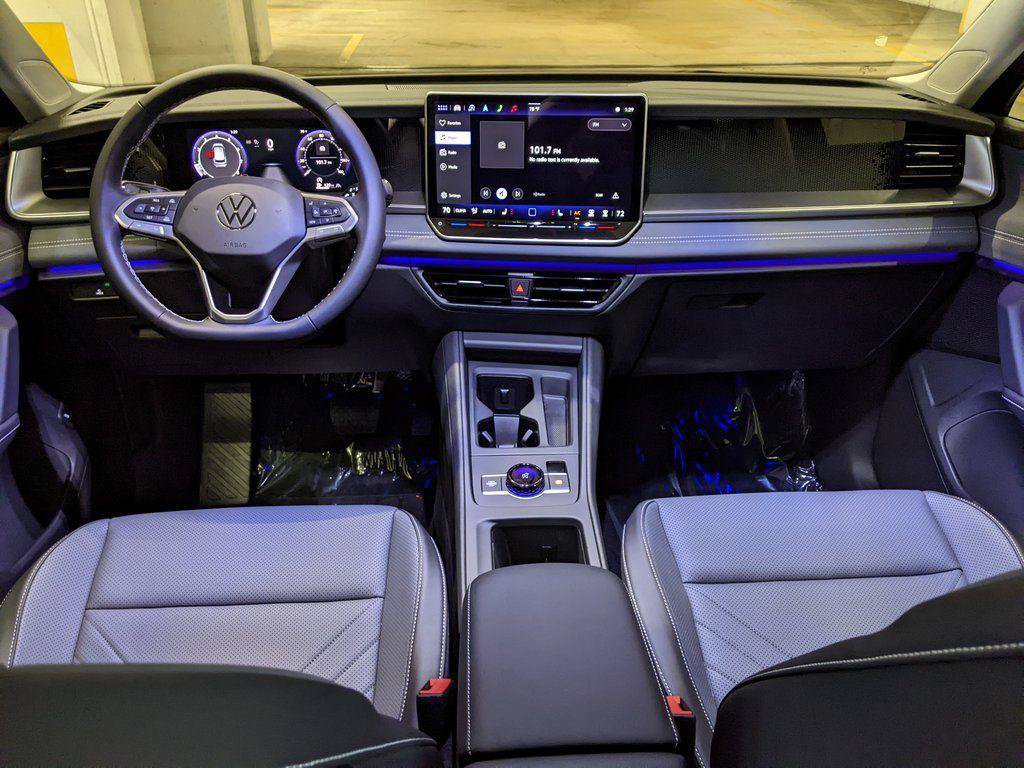 New 2026 Volkswagen Tiguan SE AWD/4WD image 12