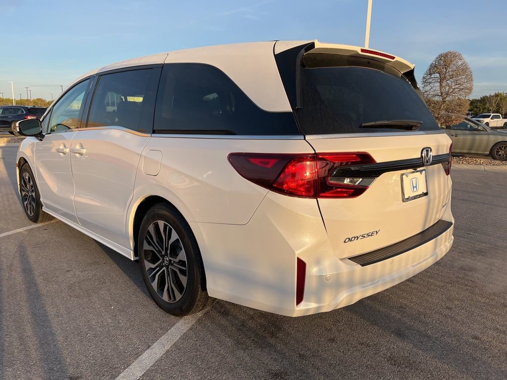 Certified 2026 Honda Odyssey Elite image 6
