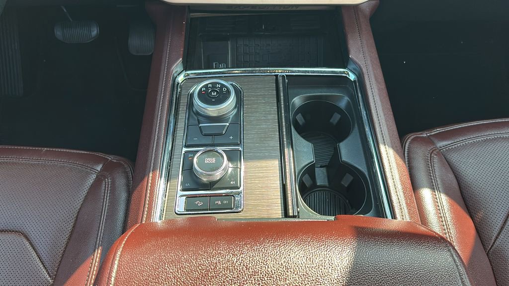 Used 2024 Ford Expedition Max Limited image 28