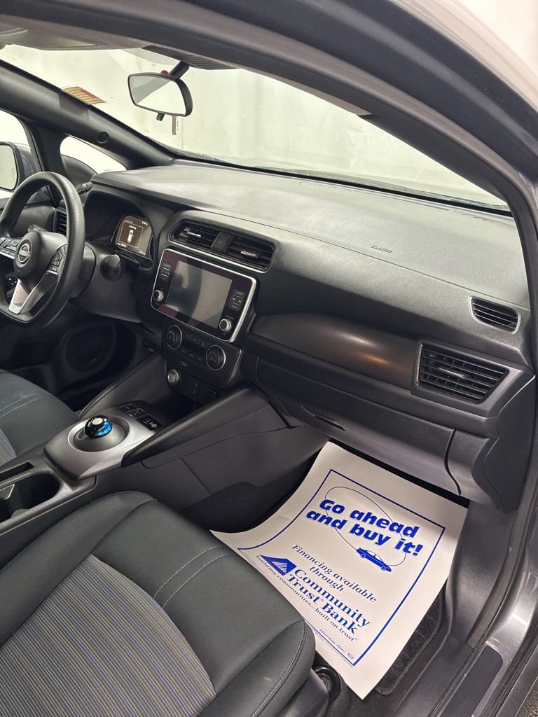 Used 2023 Nissan Leaf S image 27