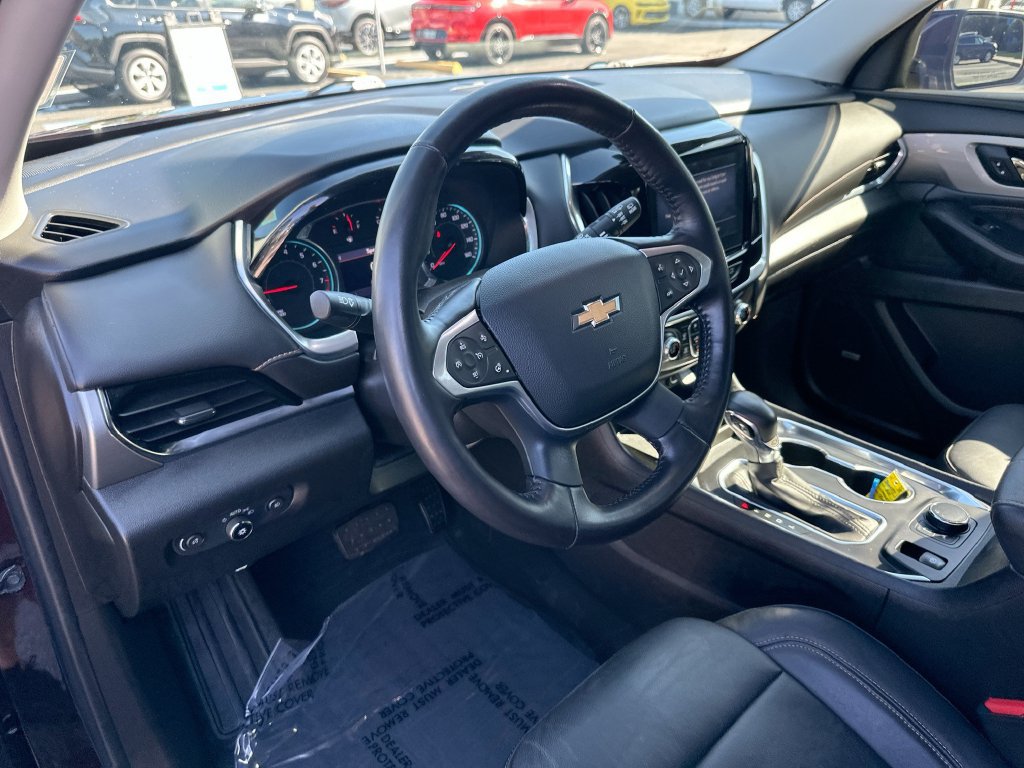 Certified 2021 Chevrolet Traverse LT w/ LT Premium Package FWD image 9