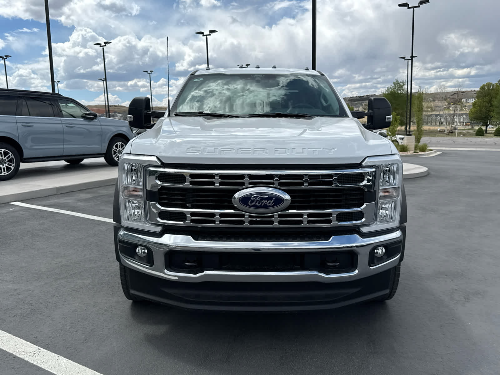 New 2026 Ford F550 4x4 Crew Cab Super Duty w/ XL Chrome Package image 4