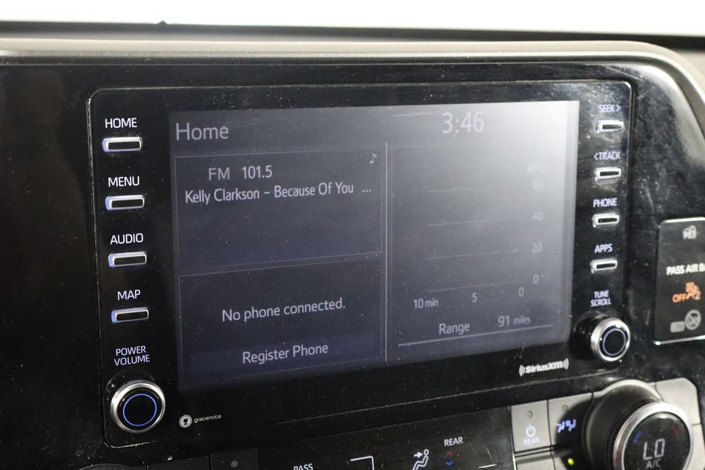 Used 2022 Toyota Highlander L AWD/4WD image 32