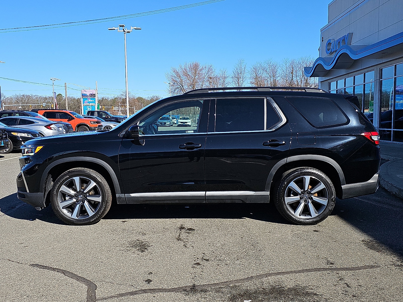 Used 2023 Honda Pilot Touring image 7