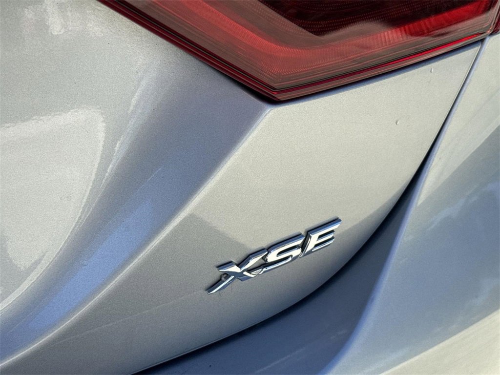 Used 2024 Toyota Camry XSE w/ Navigation Package image 31