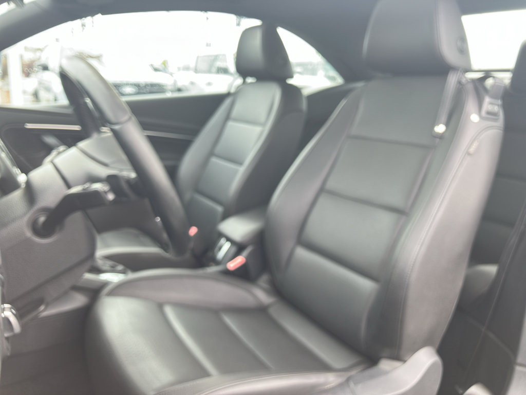 Used 2014 Volkswagen Eos FWD image 28
