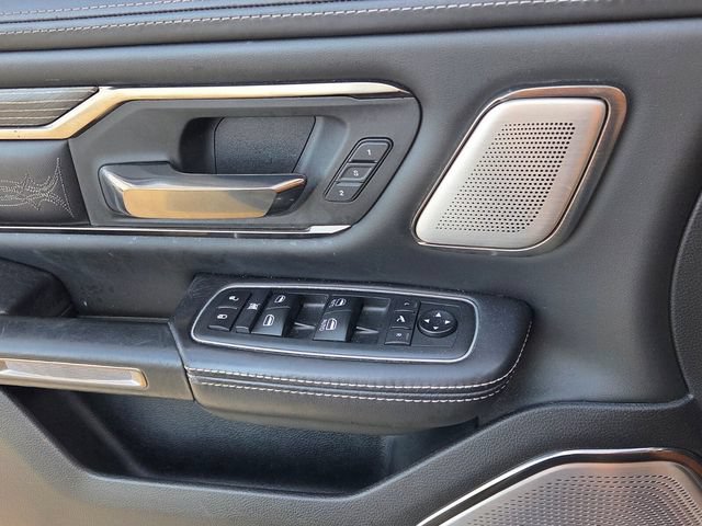 Used 2020 RAM 1500 Limited w/ Black Appearance Package AWD/4WD image 32