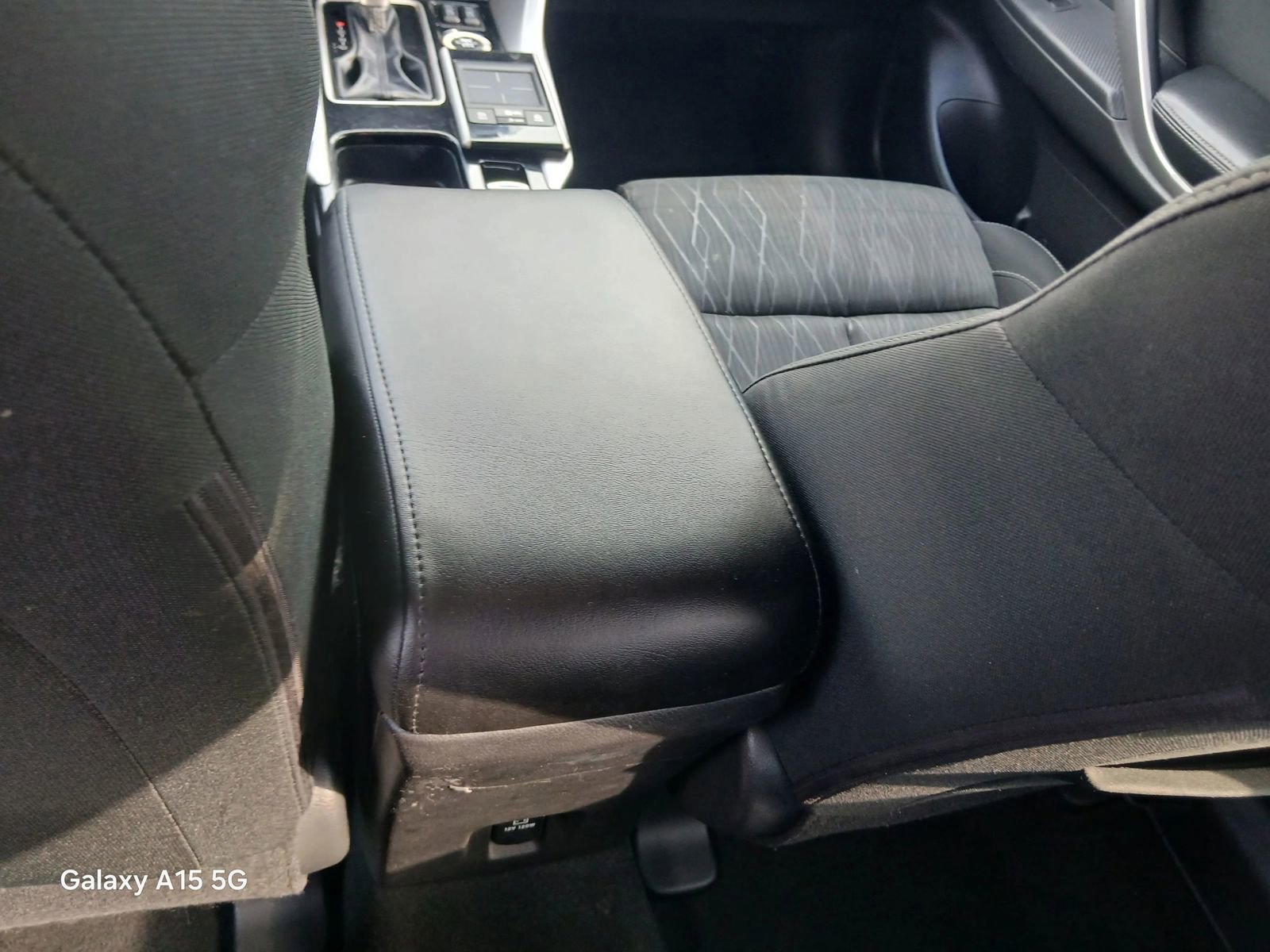 Used 2019 Mitsubishi Eclipse Cross SE image 28