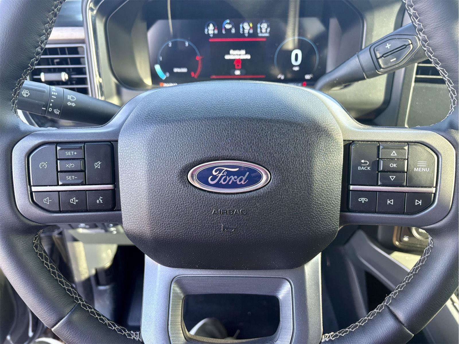 Used 2025 Ford F250 Lariat w/ FX4 Off-Road Package AWD/4WD image 19