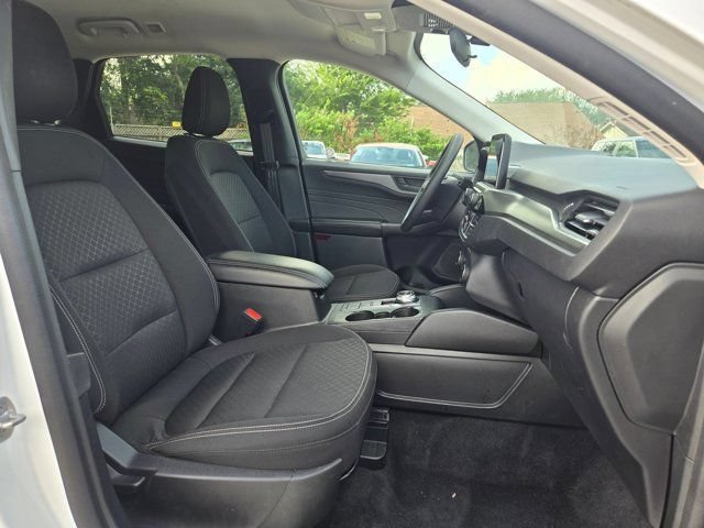 Used 2025 Ford Escape Active AWD/4WD image 29