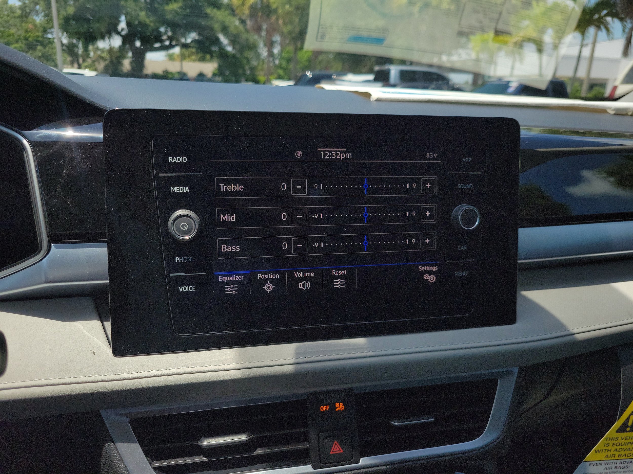 New 2026 Volkswagen Taos SE FWD image 23
