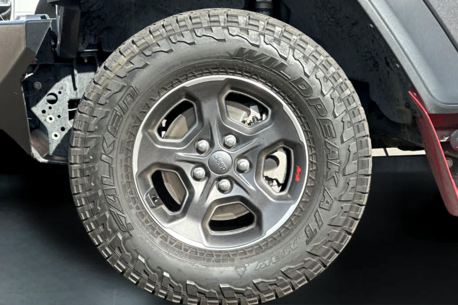Used 2021 Jeep Gladiator Rubicon AWD/4WD image 30