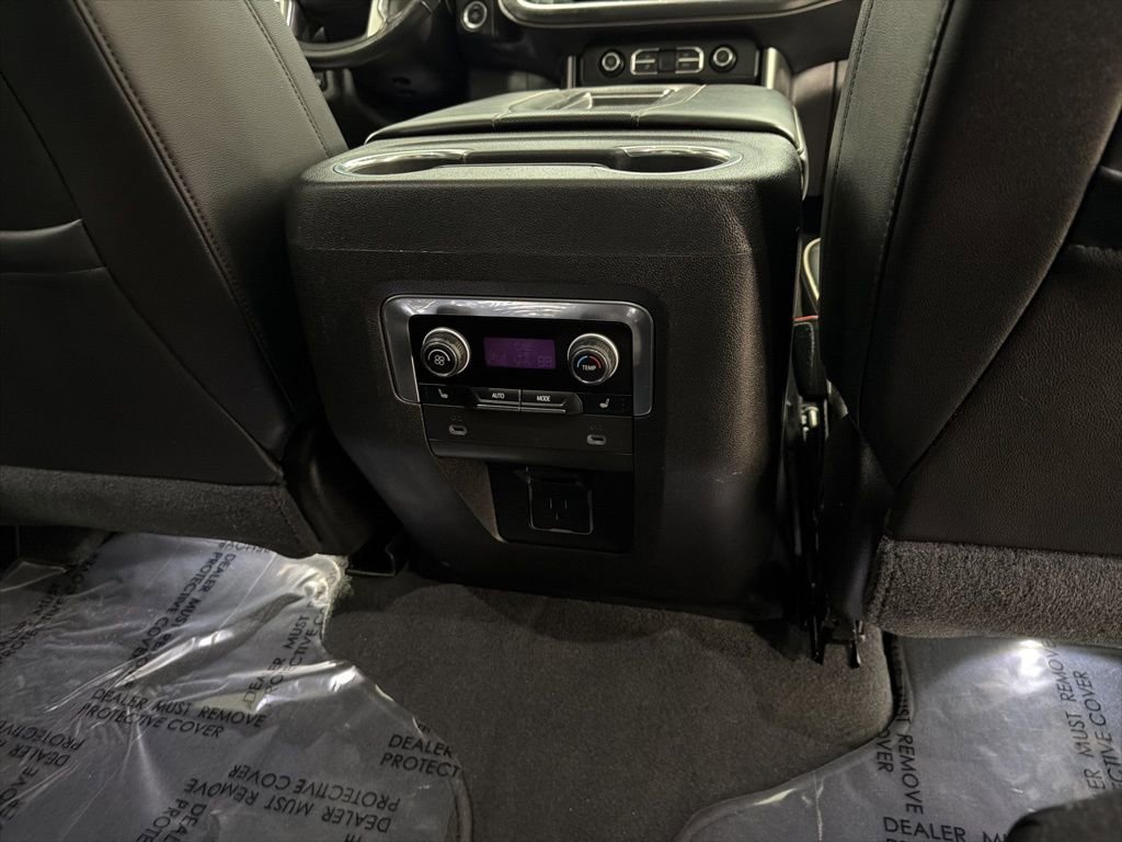 Used 2021 Chevrolet Suburban Premier w/ Premium Package AWD/4WD image 21