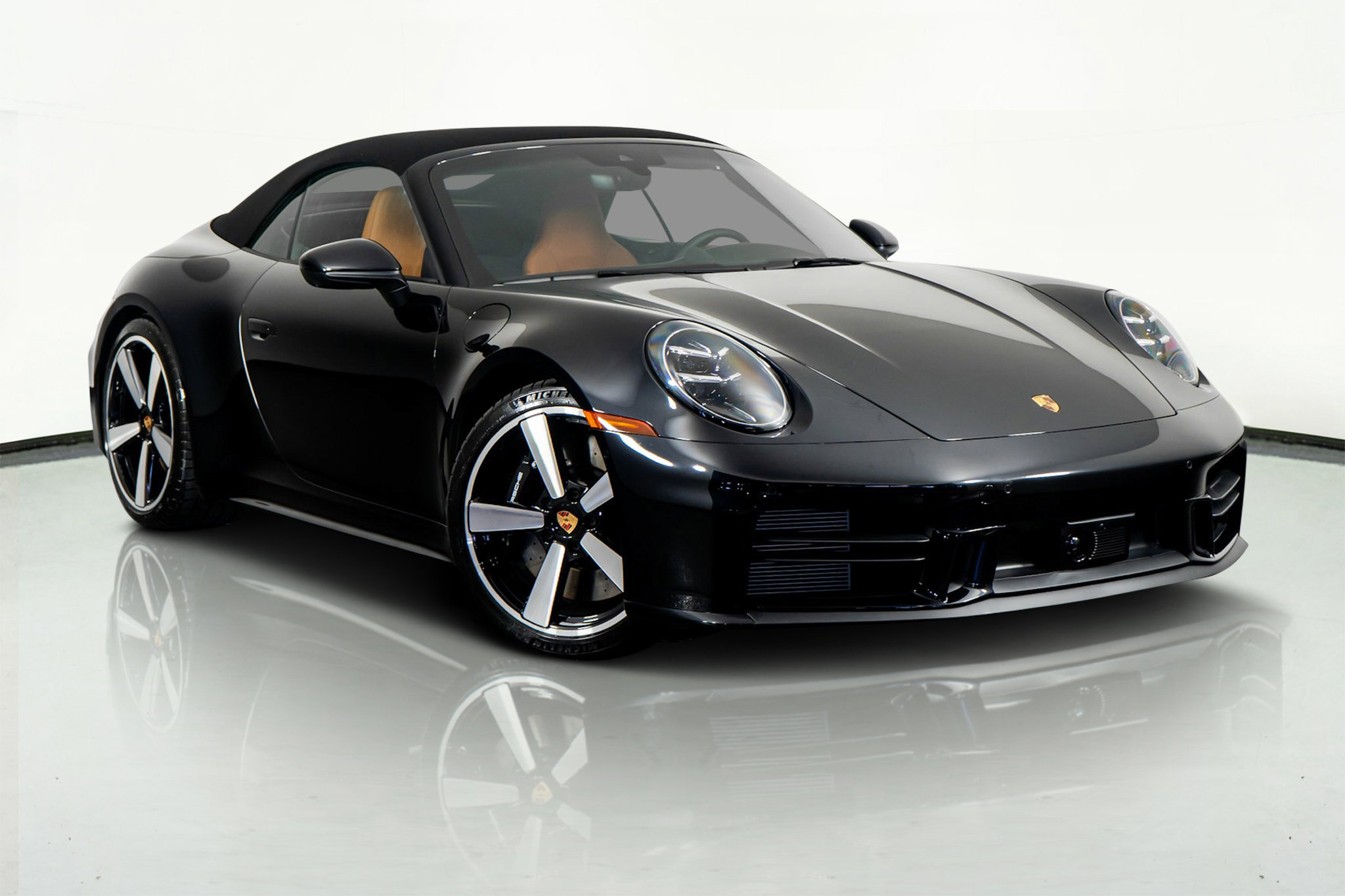 Used 2025 Porsche 911 Carrera S image 4